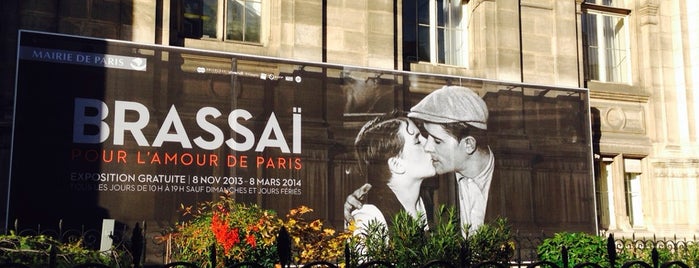 Exposition Brassai : Pour l’amour de Paris is one of Tempat yang Disukai Bernard.
