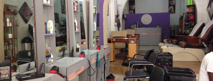 Valentine's Studio de Beaute & Barbershop is one of Ayiti.
