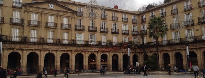 Plaza Nueva / Plaza Barria is one of Santander To-Do‘s.