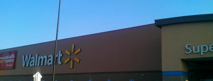 Walmart Ensenada Centro is one of Tempat yang Disukai Tadashi.