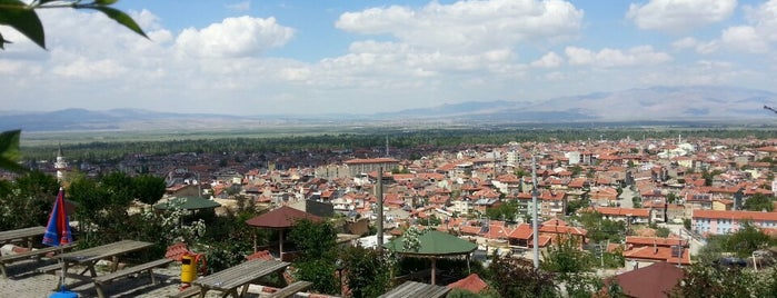 Kardelen Parkı is one of Locais curtidos por Oğuz Kaan.