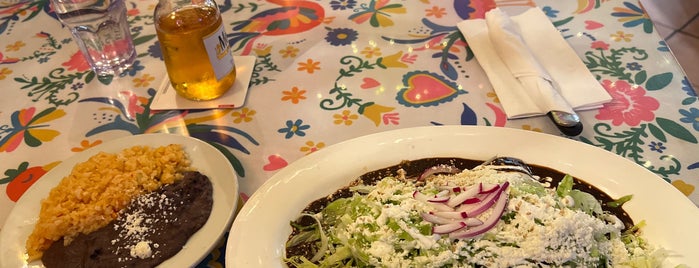 Hot Jalapeño is one of The 15 Best Places for Chile Rellenos in New York City.