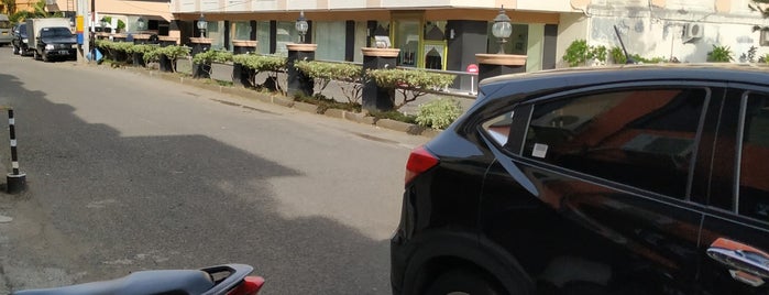 Sulthan Hotel is one of Kuta Raja #4square.