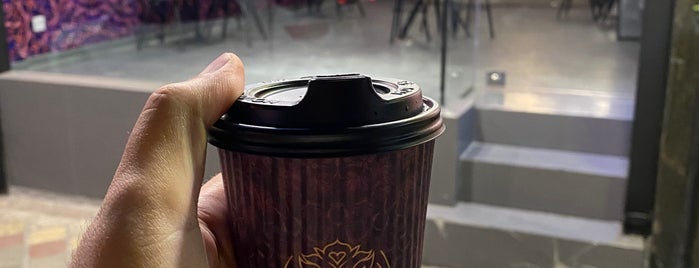 Lattebaz Café | کافه لته‌باز is one of Mohsen 님이 저장한 장소.