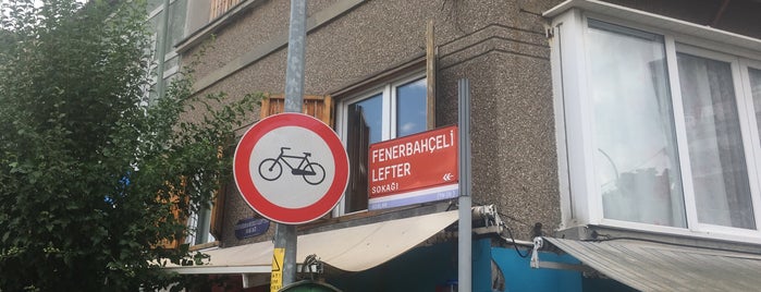 Fenerbahçeli Lefter Sokağı is one of Eğlence Mekanları.