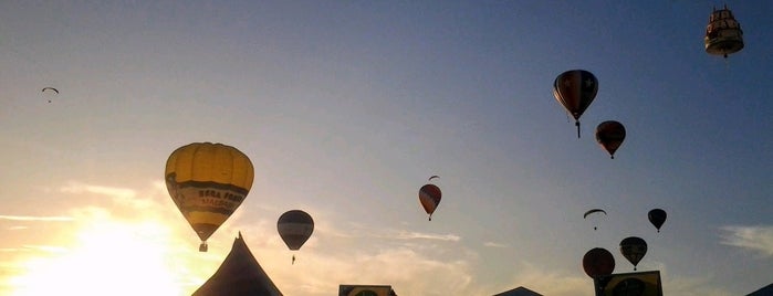 17th Philippine International Hot Air Balloon Fiesta is one of Eats A Date Foodie Guide.