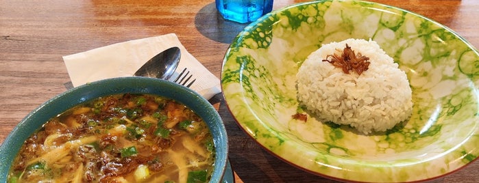 Kedai Soto Ibu Rahayu is one of bogor culinary.