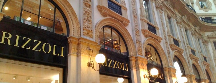 Libreria Rizzoli is one of Lieux sauvegardés par alessandro.