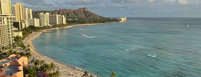 Sheraton Waikiki is one of Bucket List ☺.