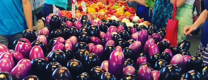 Marché Jean-Talon is one of Markさんのお気に入りスポット.