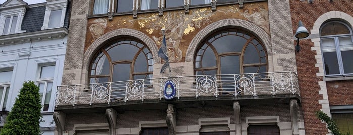 Maison Ciamberlani is one of Art Nouveau.