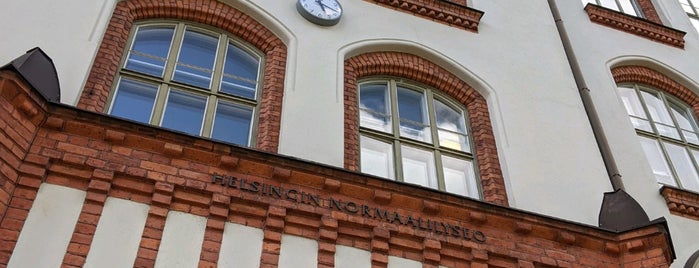 Helsingin normaalilyseo is one of Art nouveau & Helsinki.