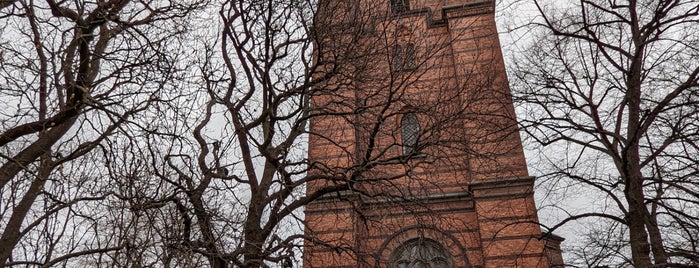 S:ta Clara kyrka is one of Stockholm cemetery top 10.