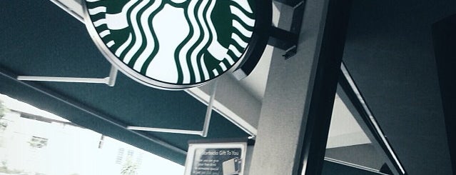 Starbucks is one of Locais curtidos por Lawrence.