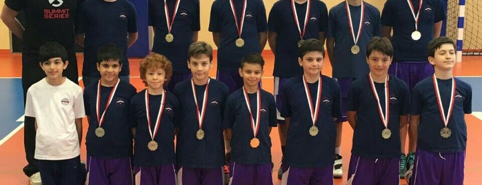 Eca Elginkan Anadolu Lisesi Spor Salonu is one of Locais curtidos por Cem.