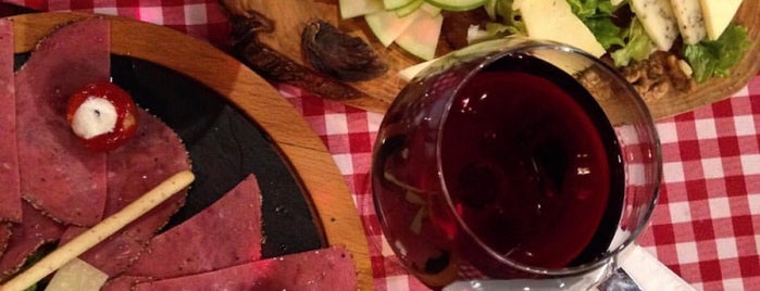 Quick Wine Gourmet is one of Sebさんの保存済みスポット.