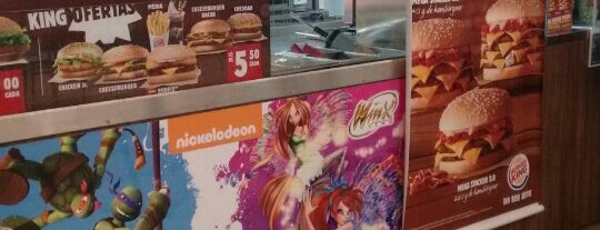 Burger King is one of Locais curtidos por Camila.