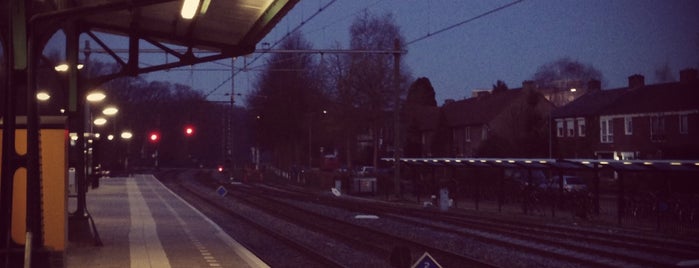 Station Dieren is one of Schooldays.
