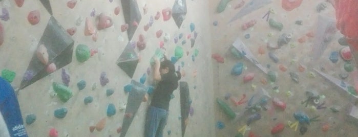 Pump 1号店 is one of Let's Climbing Gym.