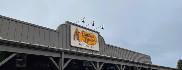 Cracker Barrel Old Country Store is one of Do you want to go for breakfast?.