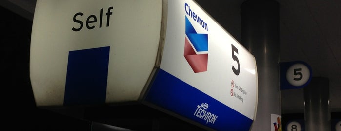 Chevron is one of Eveさんのお気に入りスポット.
