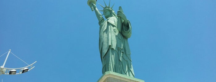 Estátua da Liberdade - Parada Havan is one of Locais curtidos por Alex.