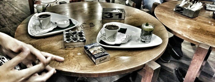 Robert's Coffee is one of Posti che sono piaciuti a Fatih F..