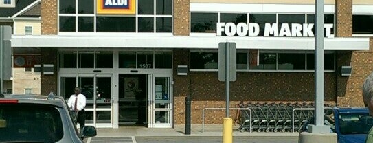 ALDI is one of Lieux qui ont plu à Sam.