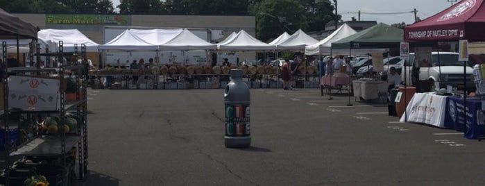 Nutley's Farmers Market is one of lino’s Liked Places.