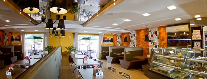 Lali's Café is one of สถานที่ที่บันทึกไว้ของ madá.