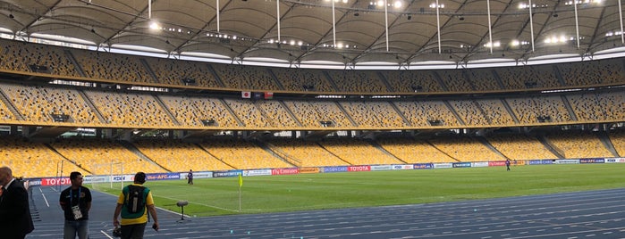 Stadium Nasional Bukit Jalil is one of Rully's Saved Places.