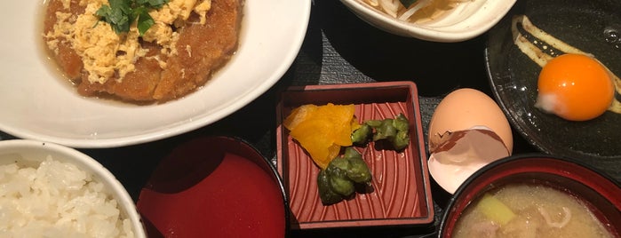 Sakanaya Rokuzo is one of 六本木and近辺ランチ.