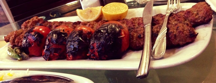 Navid Restaurant | رستوران نوید is one of Faranak'ın Kaydettiği Mekanlar.