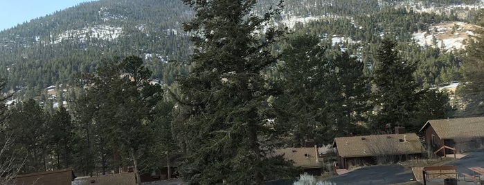 McGregor Mountain Lodge is one of Tempat yang Disukai Jeremiah.