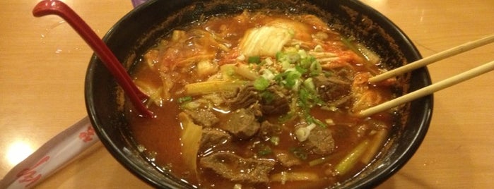 Noodle World is one of Jonathan 님이 저장한 장소.