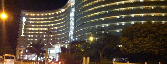 Hotel Corales de Indias is one of Tempat yang Disukai Manu.