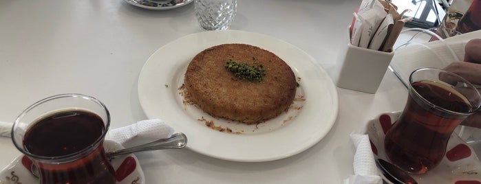 Maras Turka Cafe is one of Alia'nın Beğendiği Mekanlar.