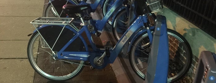 RideIndego Station: 40th & Spruce is one of Lugares favoritos de Stephen.