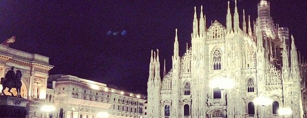 Plaza del Duomo is one of Milan.