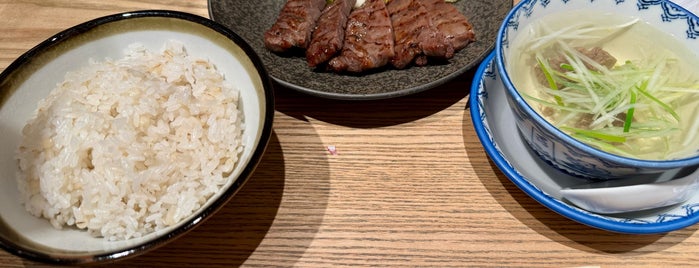 味の牛たん 喜助 is one of Yongsukさんの保存済みスポット.