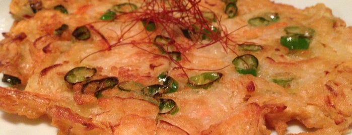 韓国料理 날마다 (ナルマダ) is one of okinawa to eat.