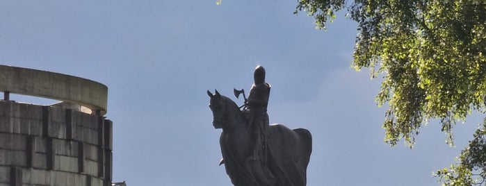 Bannockburn Monument is one of Skotsko.