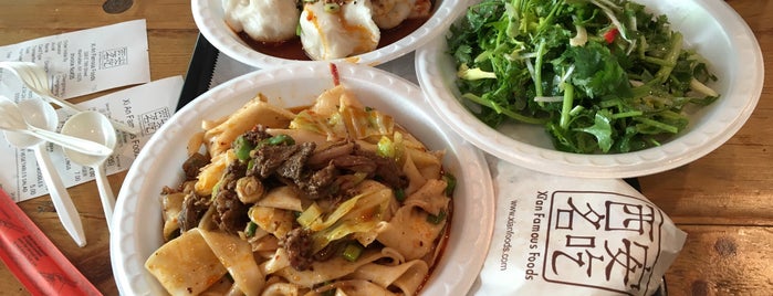 Xi'an Famous Foods is one of Tempat yang Disimpan Brett.