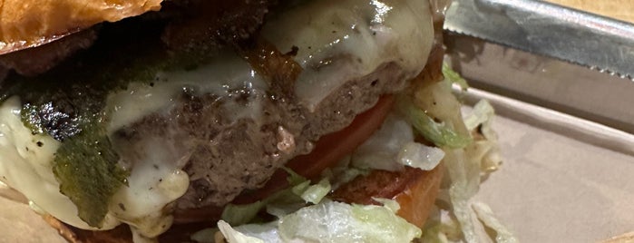 Hopdoddy Burger Bar is one of Samahさんのお気に入りスポット.