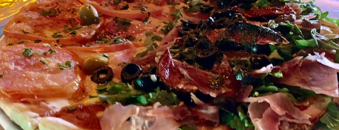 Pizza Franca is one of Damonさんのお気に入りスポット.