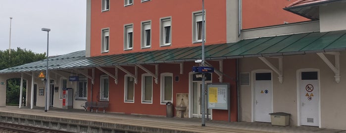Bahnhof Hergatz is one of Bahn.