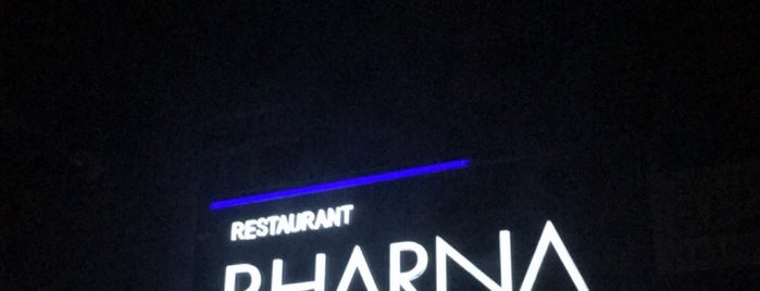 Bharna Restaurant مطعم بحرنا للمأكولات البحرية is one of Tempat yang Disukai Walid.