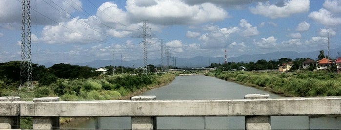 Jaro Floodway is one of A local’s guide: 48 hours in Iloilo.
