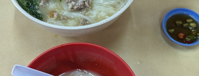 Peter’s Pork Noodle Stall is one of Brandonさんのお気に入りスポット.
