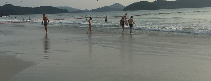 Pantai Cenang (Beach) is one of ÿt : понравившиеся места.